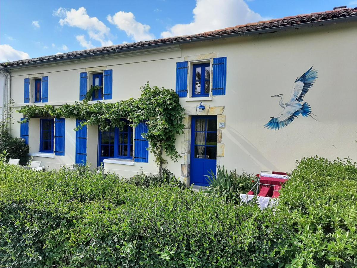 Le Logis Du Heron Coulon Exterior photo